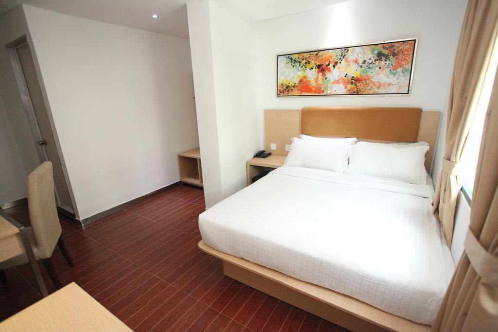 Aira Hotel Kuala Lumpur Szoba fotó